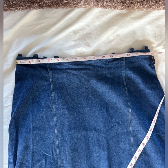 Vintage Y2K Denim Maxi Skirt with Back Slit - Picture 5 of 6